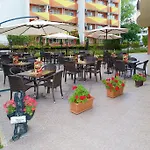 Otel Veris 3*